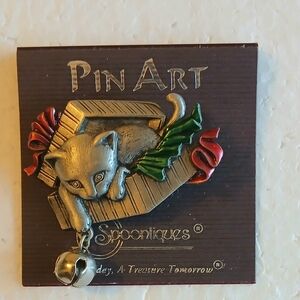 Spoontiques Cat Christmas Gift Brooch with Bell
